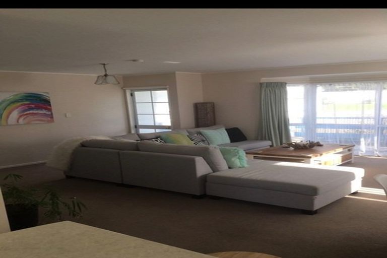 Photo of property in 2/67 Stredwick Drive, Torbay, Auckland, 0630