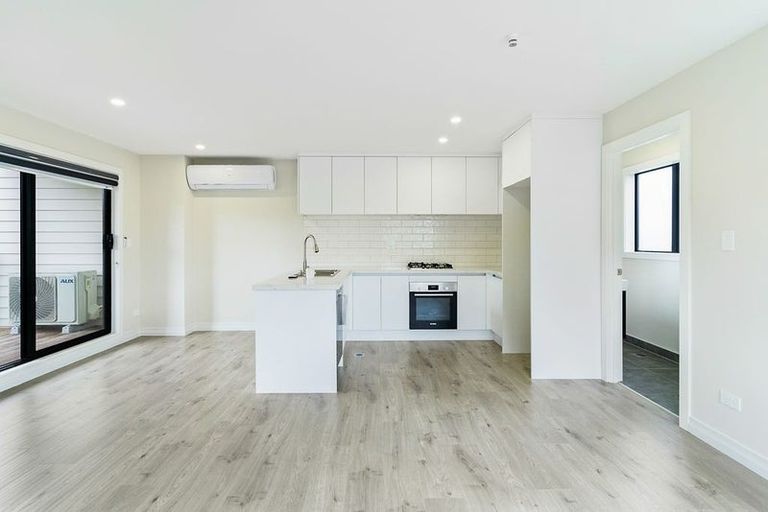 Photo of property in 1/8 Knight Avenue, Mount Albert, Auckland, 1025
