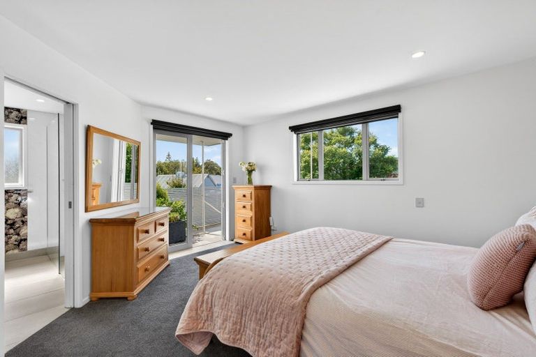 Photo of property in 7 Enfield Road, Hospital Hill, Napier, 4110