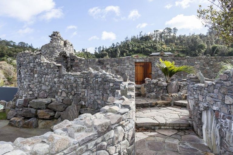 Photo of property in 5 Rewa Rewa Valley, Tairua, 3508