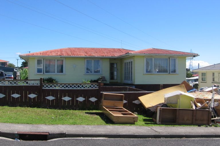 Photo of property in 10 Martin Place, Kelston, Auckland, 0602