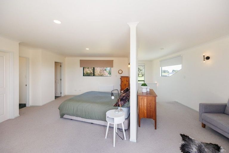 Photo of property in 19 Barnett Drive, Marton, 4710