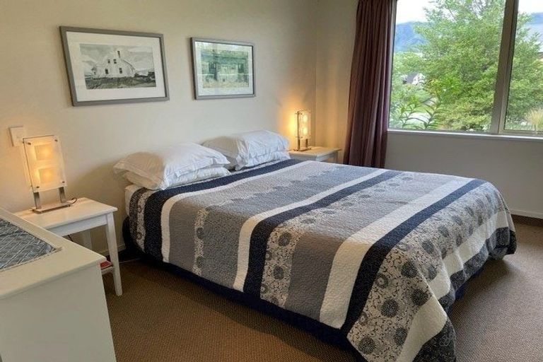 Photo of property in 17 Perrow Street, Wanaka, 9305