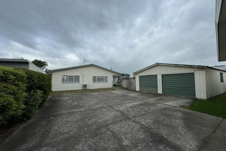 Photo of property in 166 Dickson Road, Papamoa Beach, Papamoa, 3118