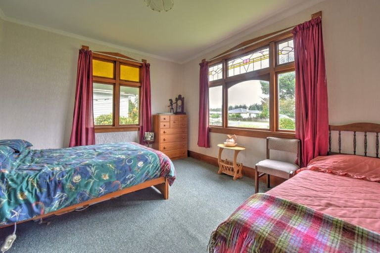 Photo of property in 162 Seaward Road, Edendale, 9825