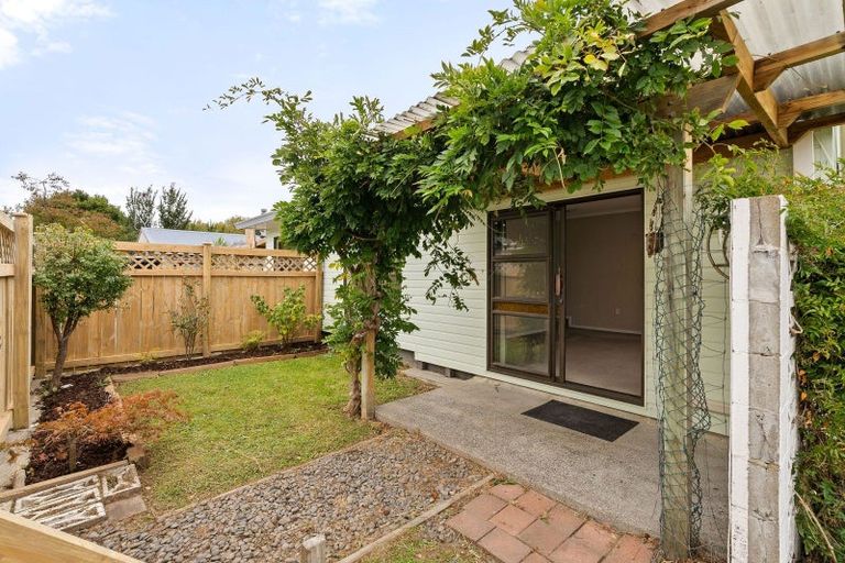 Photo of property in 11 Sandstrom Grove, Feilding, 4702