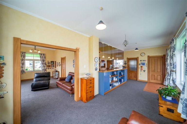 Photo of property in 7 George Street, Hawera, 4610