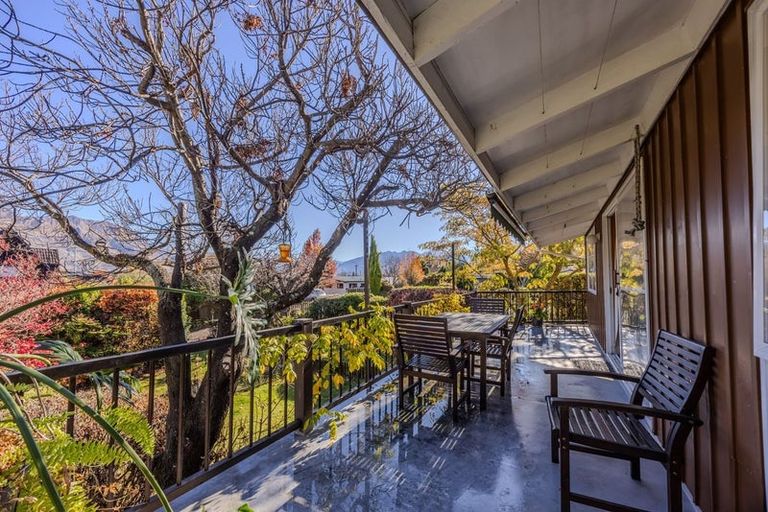 Photo of property in 43 Hunter Crescent, Wanaka, 9305