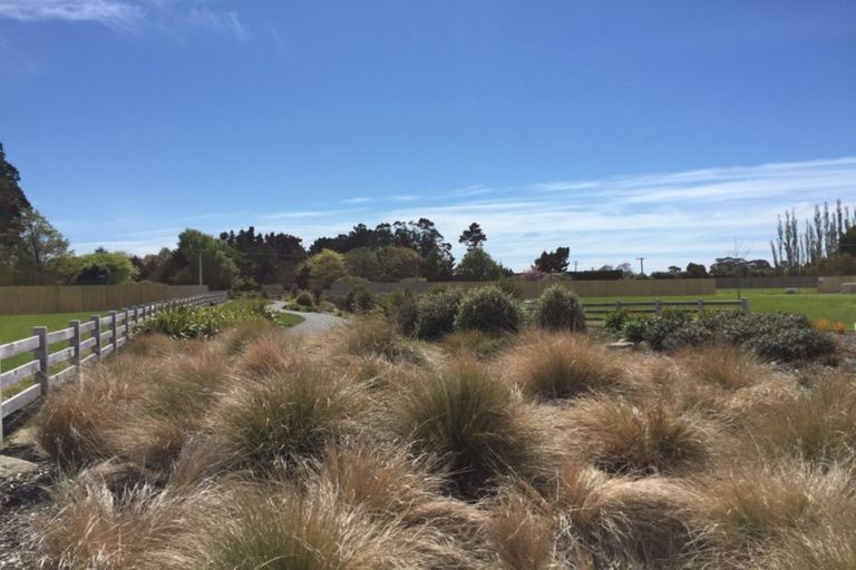 Photo of property in 28 Fearne Drive, Woodend, 7610