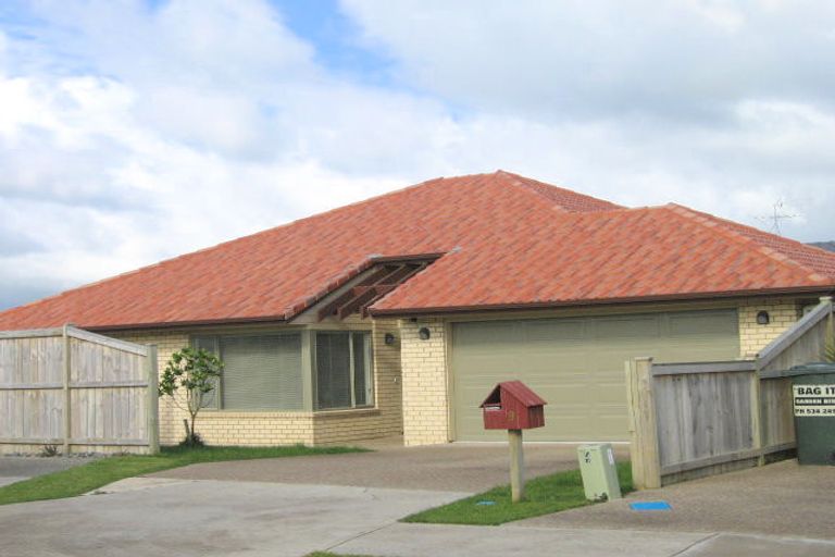 Photo of property in 9 Mordane Place, Flat Bush, Auckland, 2016