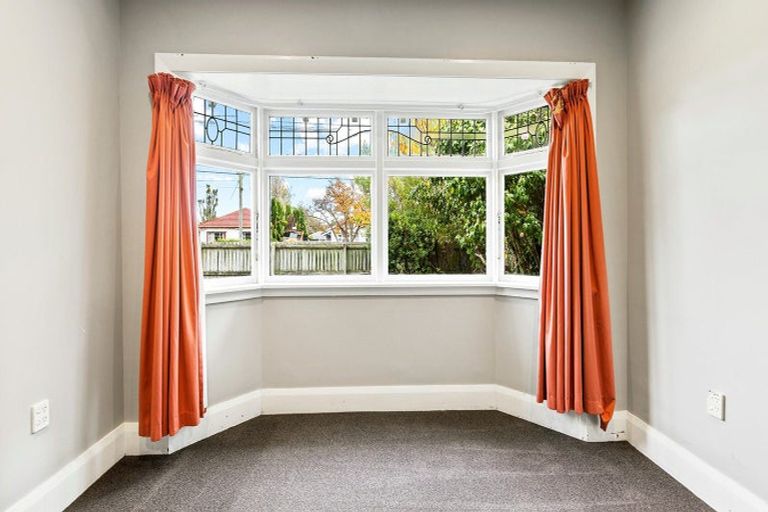 Photo of property in 60 Martin Avenue, Beckenham, Christchurch, 8023