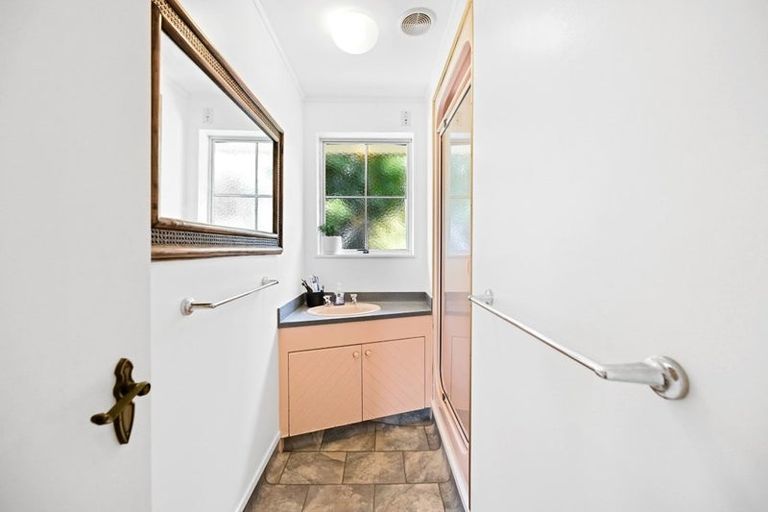 Photo of property in 13a Sandalwood Drive, Dinsdale, Hamilton, 3204