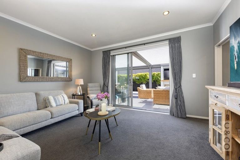 Photo of property in 11 Parlane Drive, Huapai, Kumeu, 0810