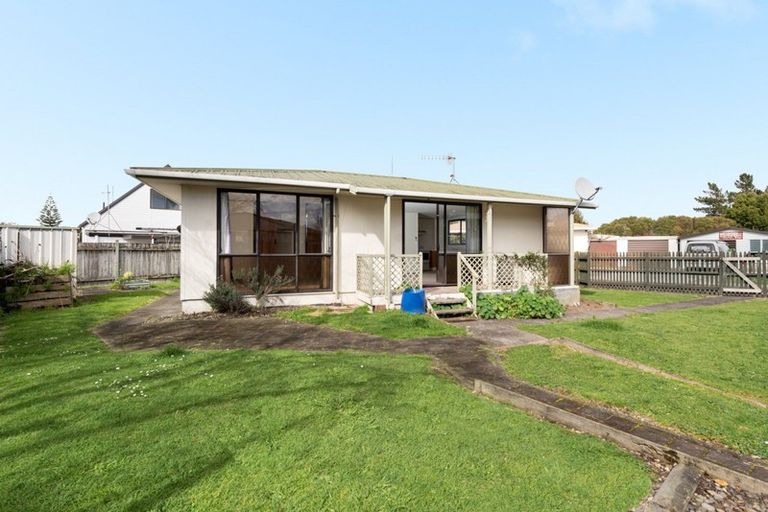 Photo of property in 5 Greenpark Way, Greerton, Tauranga, 3112