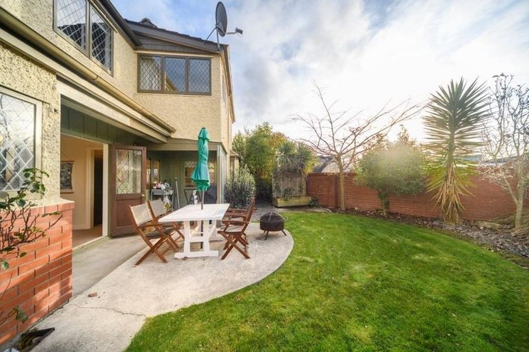 Photo of property in 1/22 Dahlia Street, Palmerston North, 4410