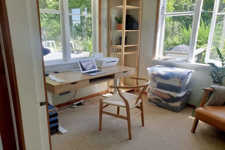 Photo of property in 7 Kingston Heights Road, Kingston, Wellington, 6021