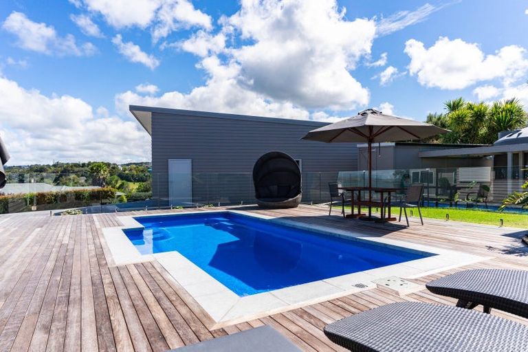 Photo of property in 10 Bayside Lane, Parua Bay, 0174