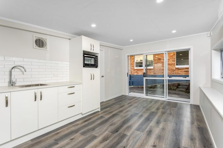 Photo of property in 19 Lawrence Crescent, Hillpark, Auckland, 2102