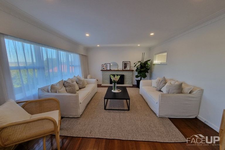 Photo of property in 75 Don Buck Road, Massey, Auckland, 0614