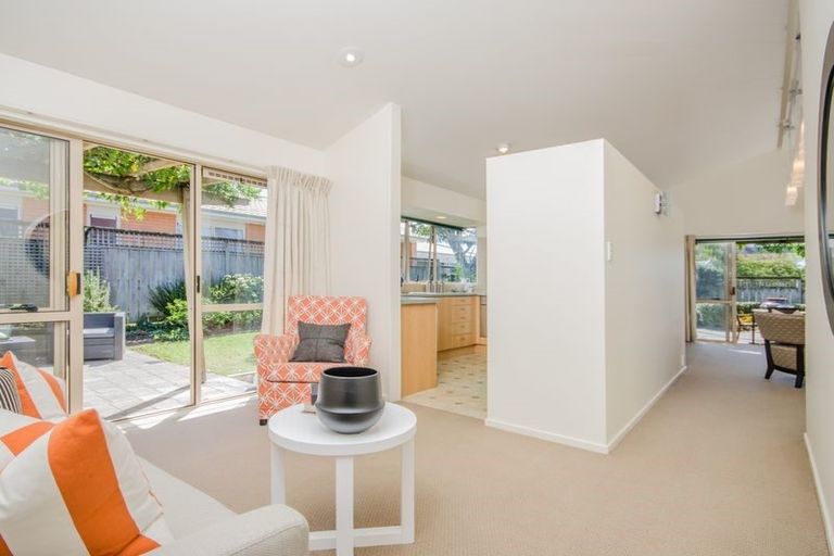 Photo of property in 1 Denning Place, Ellerslie, Auckland, 1051