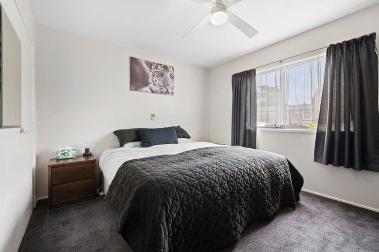 Photo of property in 3a Vela Place, Clarks Beach, 2122