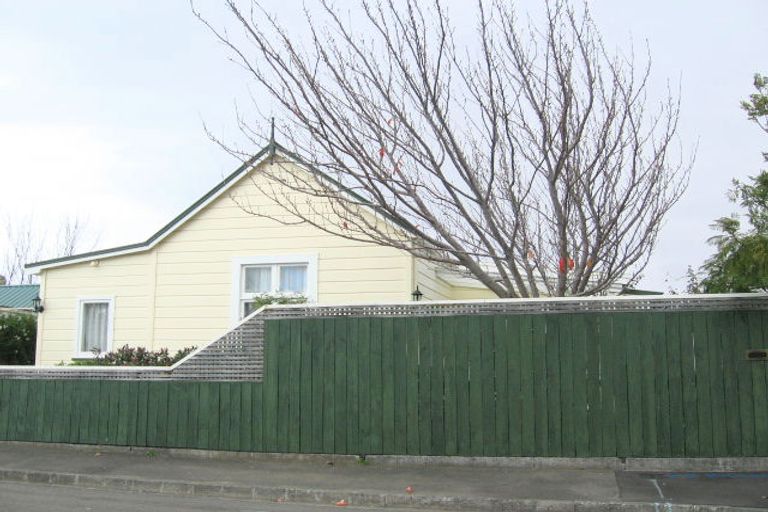 Photo of property in 9 Enfield Road, Hospital Hill, Napier, 4110