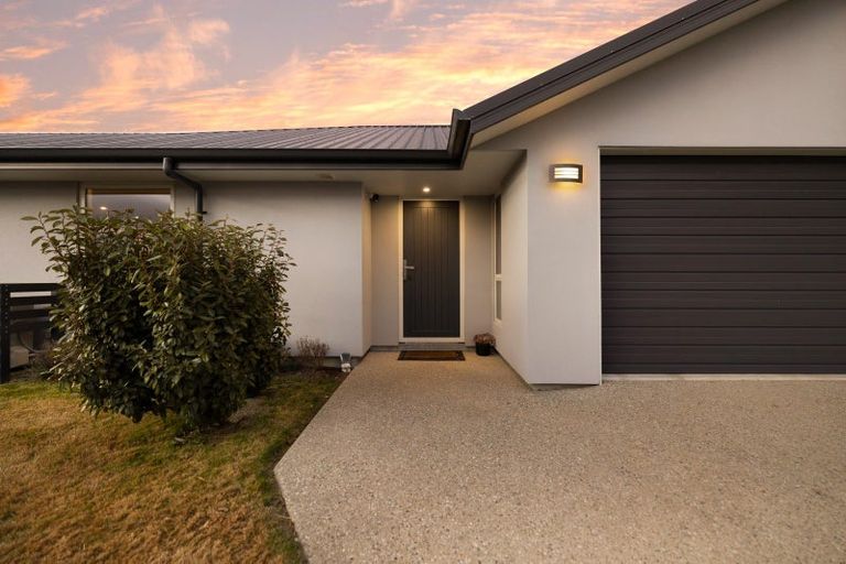 Photo of property in 21 Risinghurst Terrace, Lower Shotover, Queenstown, 9304