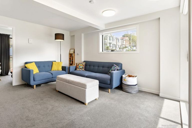 Photo of property in 207/2 Colombo Street, Newtown, Wellington, 6021