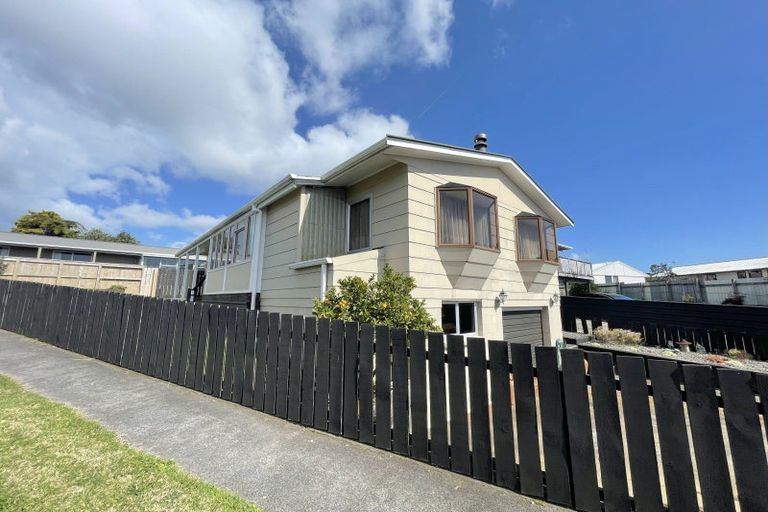 Photo of property in 31 Silvan Place, Bell Block, New Plymouth, 4312