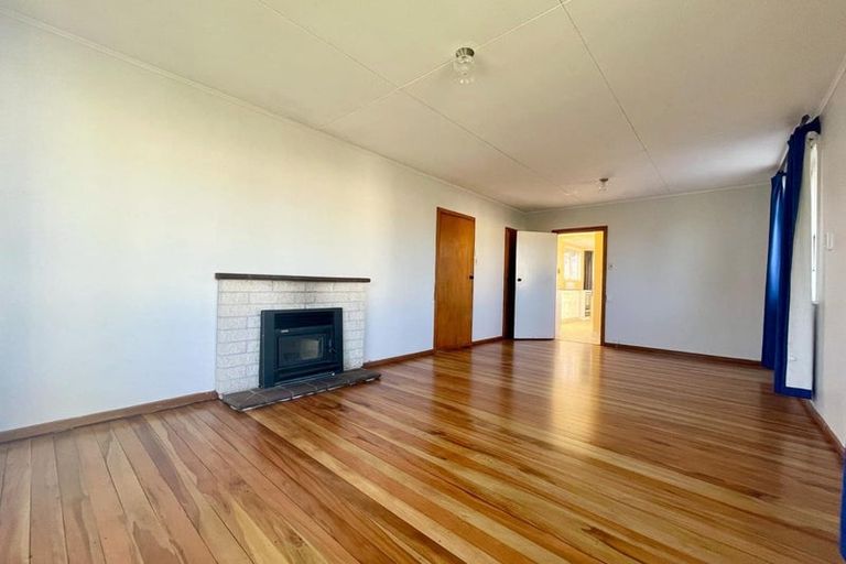 Photo of property in 15b Miro Street, Merrilands, New Plymouth, 4312