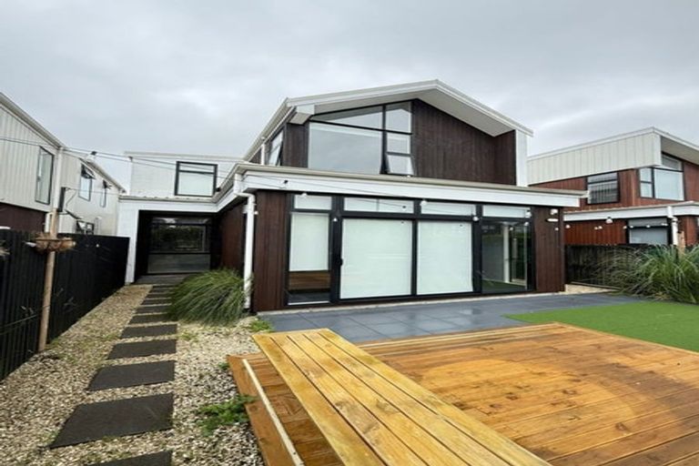 Photo of property in 3 Courage Road, Papakura, 2110