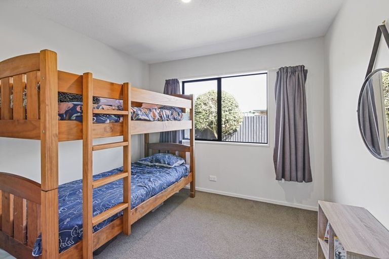 Photo of property in 5 Somerset Place, Woodend, 7610