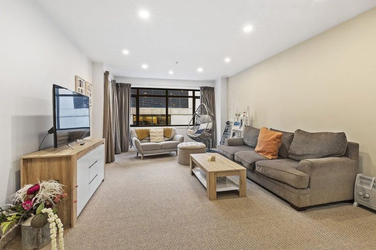 Photo of property in Kate Sheppard Apartments, 3e/42 Molesworth Street, Thorndon, Wellington, 6011