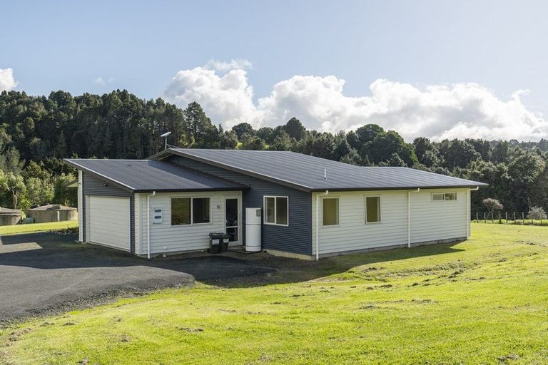 Photo of property in 160 Gray Road, Te Kamo, Kamo, 0185