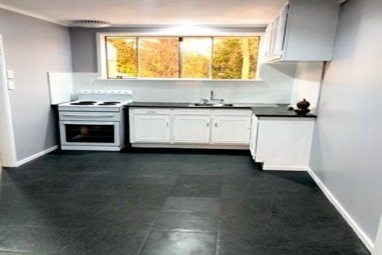 Photo of property in 1/81 Seabrook Avenue, New Lynn, Auckland, 0600