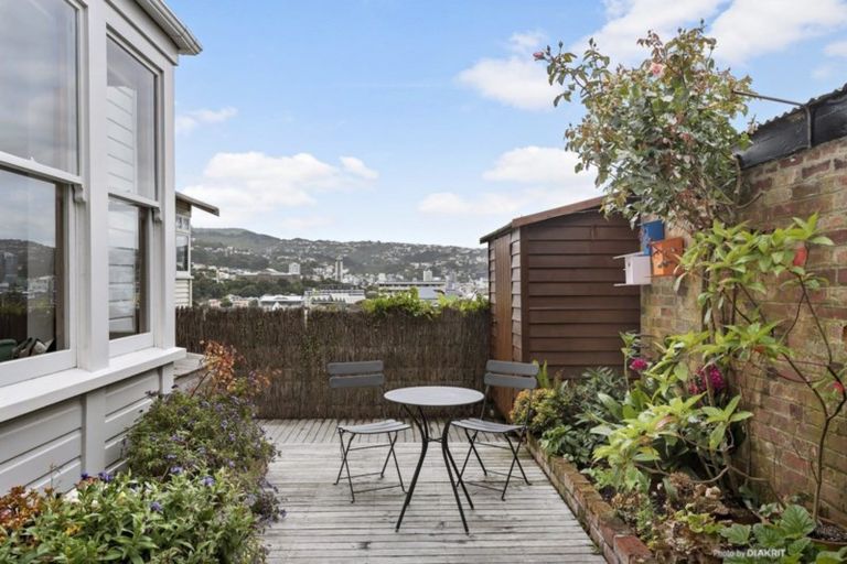 Photo of property in 91 Ellice Street, Mount Victoria, Wellington, 6011