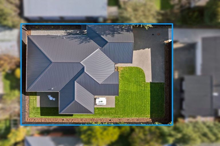 Photo of property in 55b Aorangi Road, Bryndwr, Christchurch, 8053