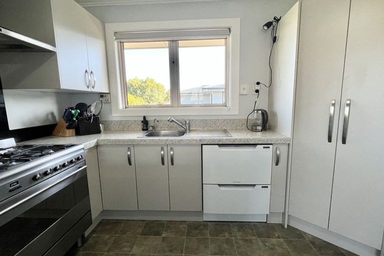 Photo of property in 28 Pine Crescent, Hargest, Invercargill, 9810