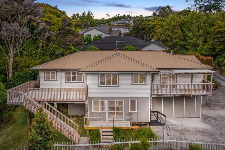 Photo of property in 11a Viridian Lane, Greenhithe, Auckland, 0632