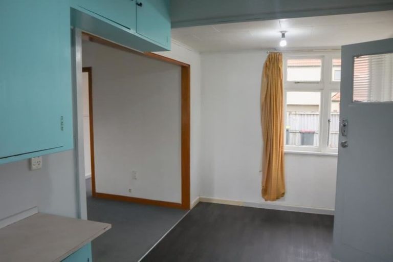 Photo of property in 112 Avonhead Road, Avonhead, Christchurch, 8042