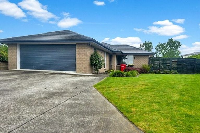 Photo of property in 7 Poplar Grove, Feilding, 4702