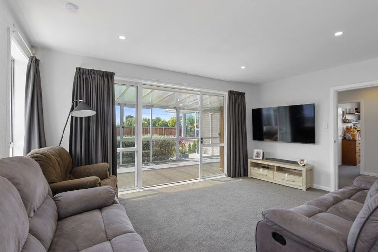 Photo of property in 299 Sawyers Arms Road, Bishopdale, Christchurch, 8053