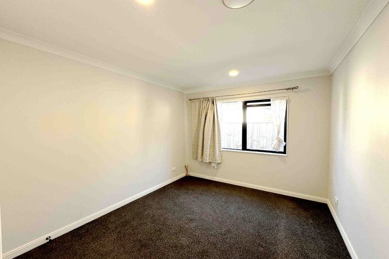 Photo of property in 1 Hard Beech Street, Takanini, 2110