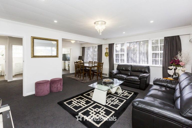 Photo of property in 387 Fergusson Drive, Heretaunga, Upper Hutt, 5018