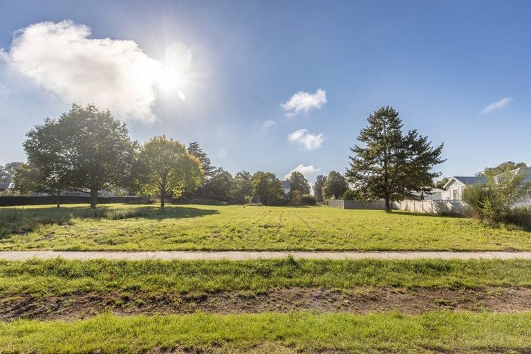 Photo of property in 15 Rochfort Street, Otane, 4202