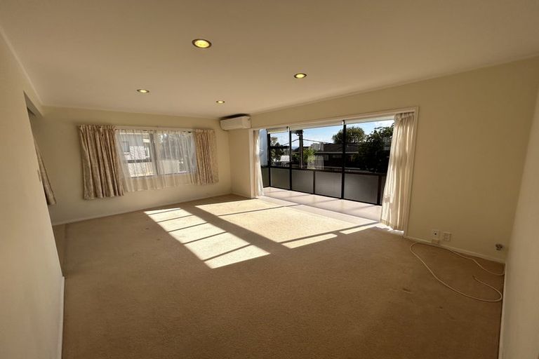 Photo of property in 1/49 Galaxy Drive, Mairangi Bay, Auckland, 0630