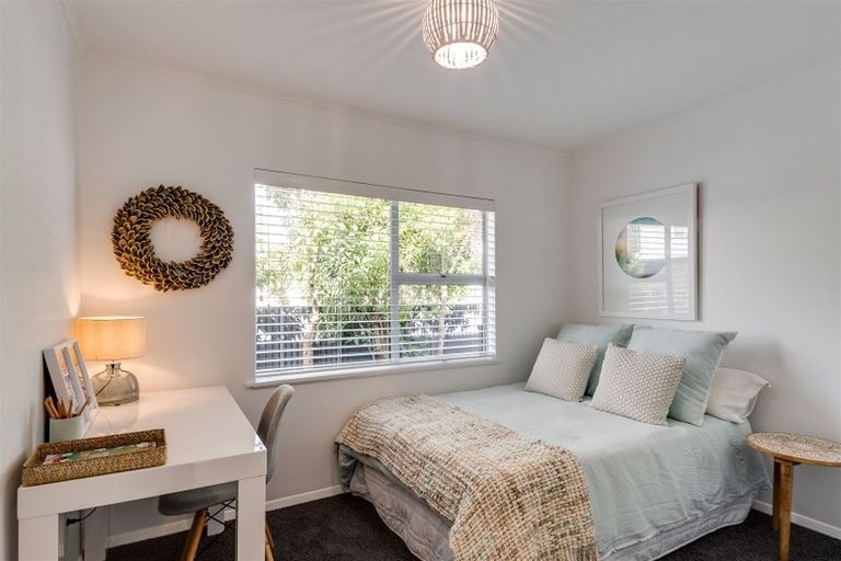 Photo of property in 3b White Street, Taradale, Napier, 4112