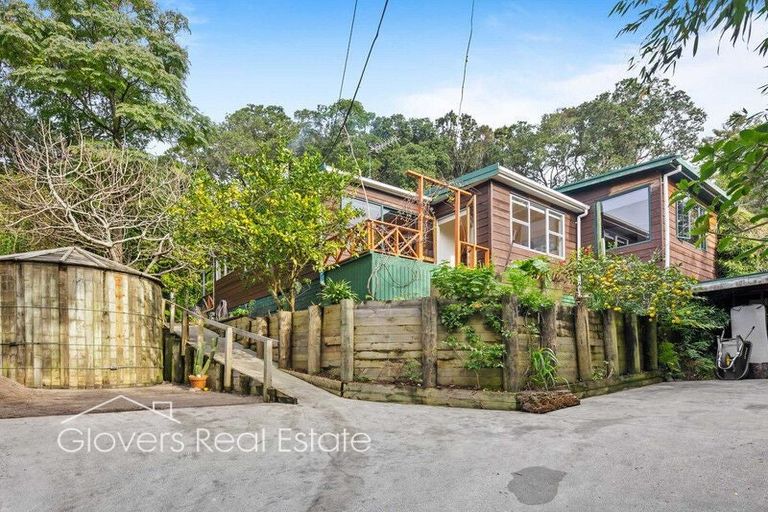 Photo of property in 205 Victory Road, Laingholm, Auckland, 0604