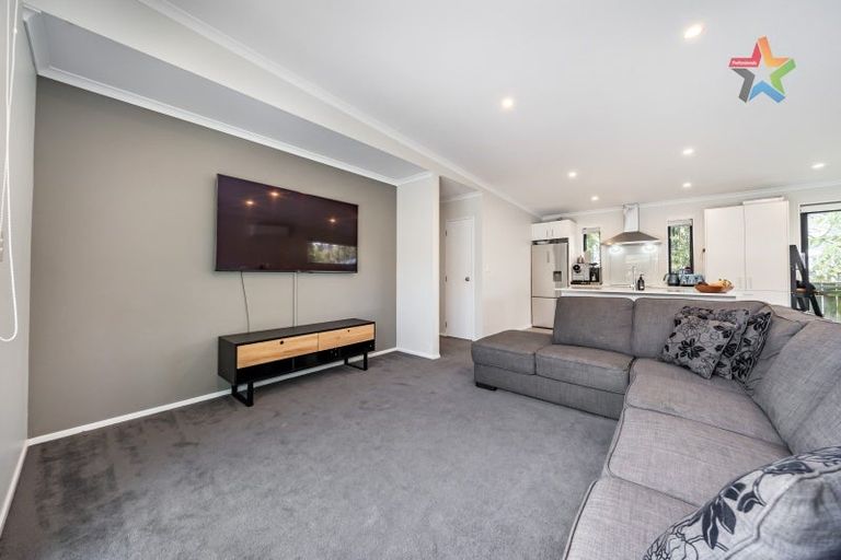 Photo of property in 394a Cambridge Terrace, Naenae, Lower Hutt, 5011
