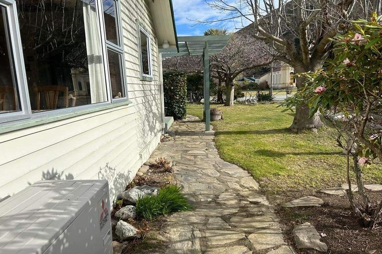 Photo of property in 10 Bowen Street, Kurow, 9435